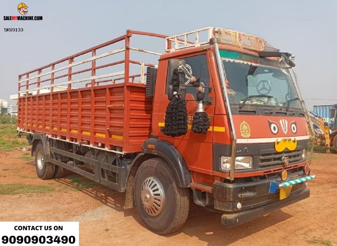 TATA 6 WHEEL TRUCK